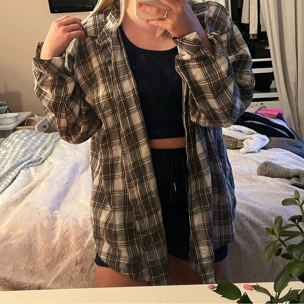Over sized lightweight plaid button down shirt size s long nasty gal